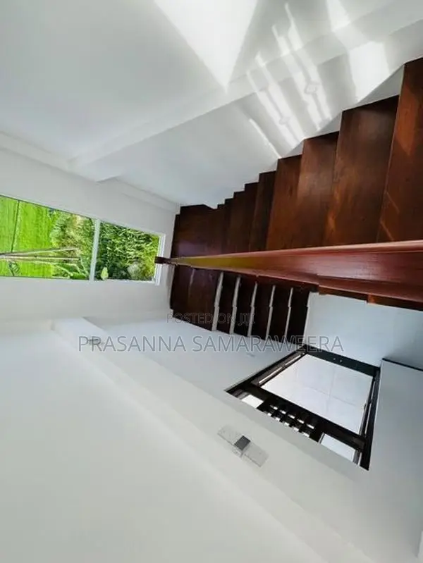 Brand new super house in piliyandala 120 road