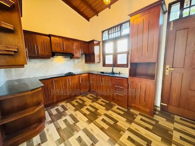 Brand new super house in piliyandala 120 road
