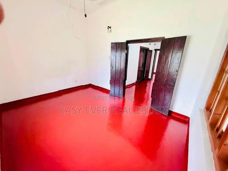 Antique House for sale in wadduwa / KK 13407