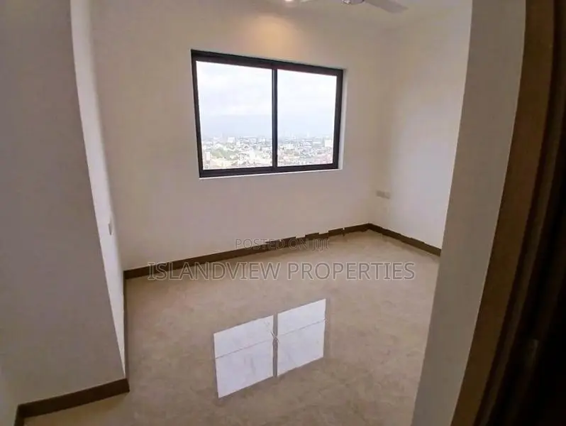 Brand New 2 Bedroom Apartment for Sale at Marina Square, Colombo 15