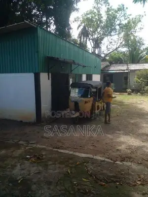 Battaramulla 3000Sqft 30 Perches WareHouse For Rent