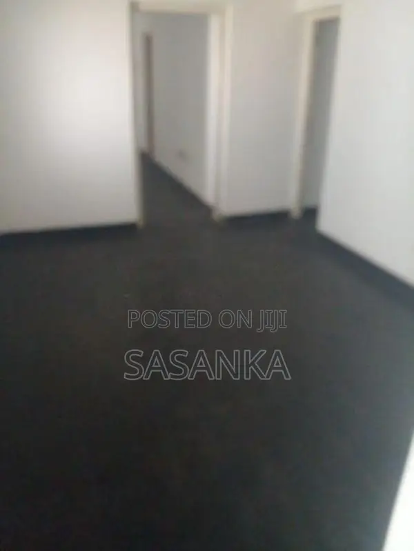 Battaramulla 3000Sqft 30 Perches WareHouse For Rent