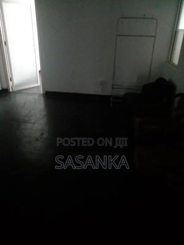 Battaramulla 3000Sqft 30 Perches WareHouse For Rent