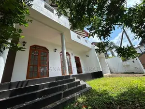 4 Bedrooms House for Sale in Malabe, Jothipala Mawatha