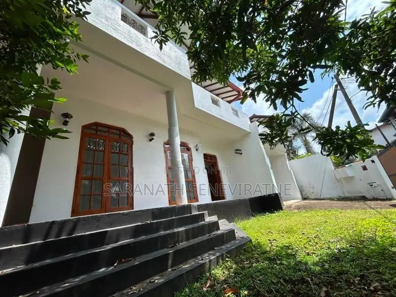 4 Bedrooms House for Sale in Malabe, Jothipala Mawatha