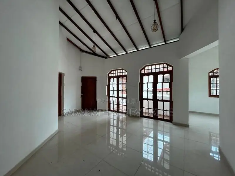 4 Bedrooms House for Sale in Malabe, Jothipala Mawatha