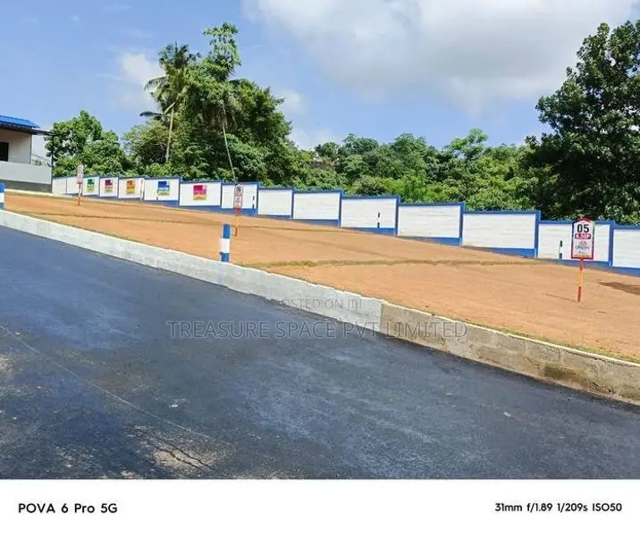 Land for sale at Athurugiriya - Gated Community