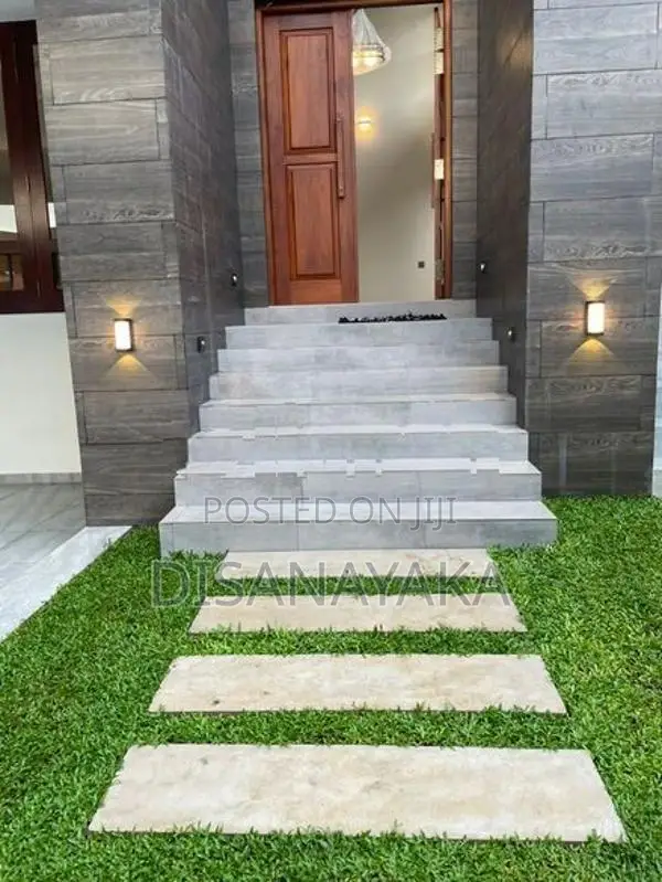 Super Luxury Two Storey House for Sale in Battaramulla Ds6700