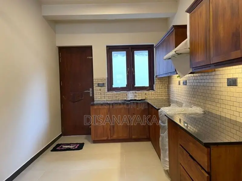 Super Luxury Two Storey House for Sale in Battaramulla Ds6700