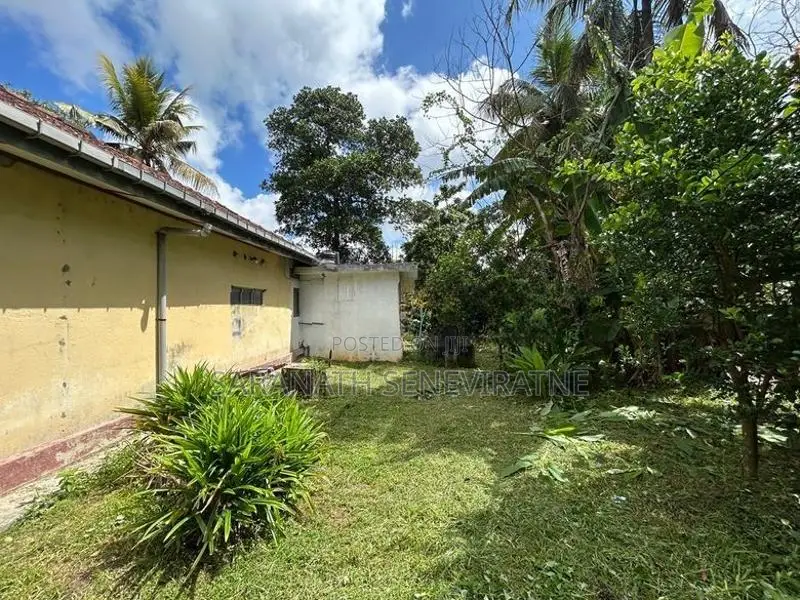 21-Perch Beautiful House for Sale in Arawwala, Pannipitiya