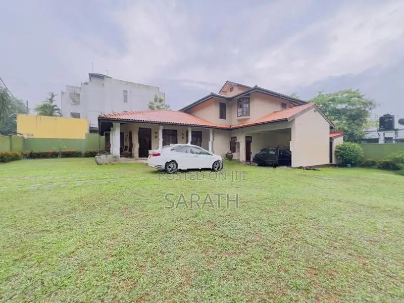 40 P With Luxury House In Talawatugoda