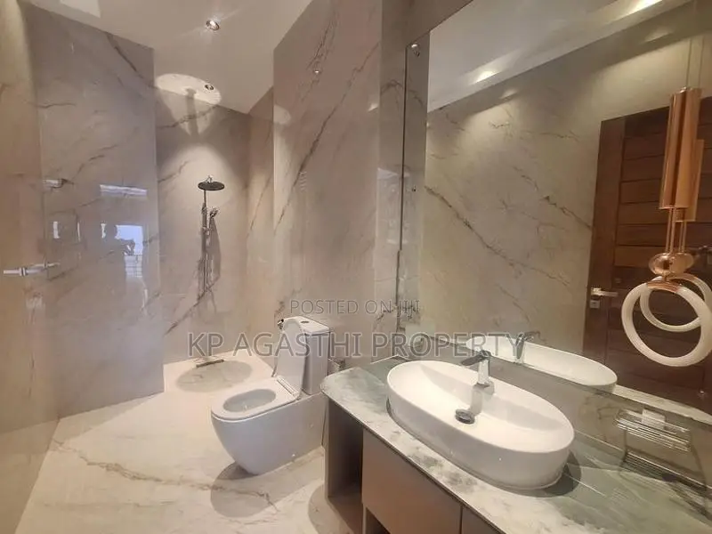 super luxury house with fully furnitured for sale battaramulla