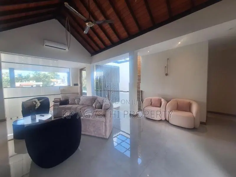 super luxury house with fully furnitured for sale battaramulla