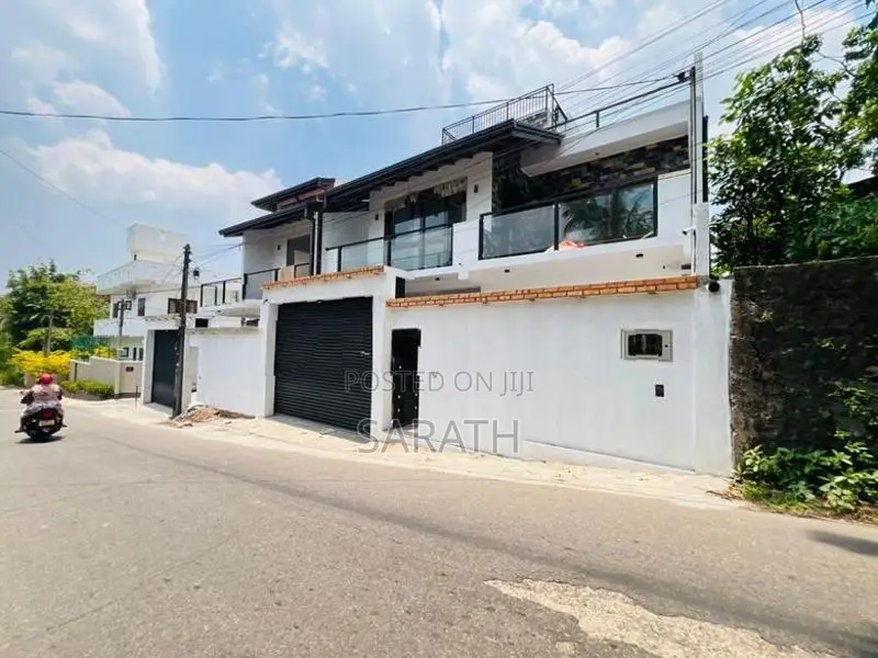 All Facility With Luxury House In Malabe
