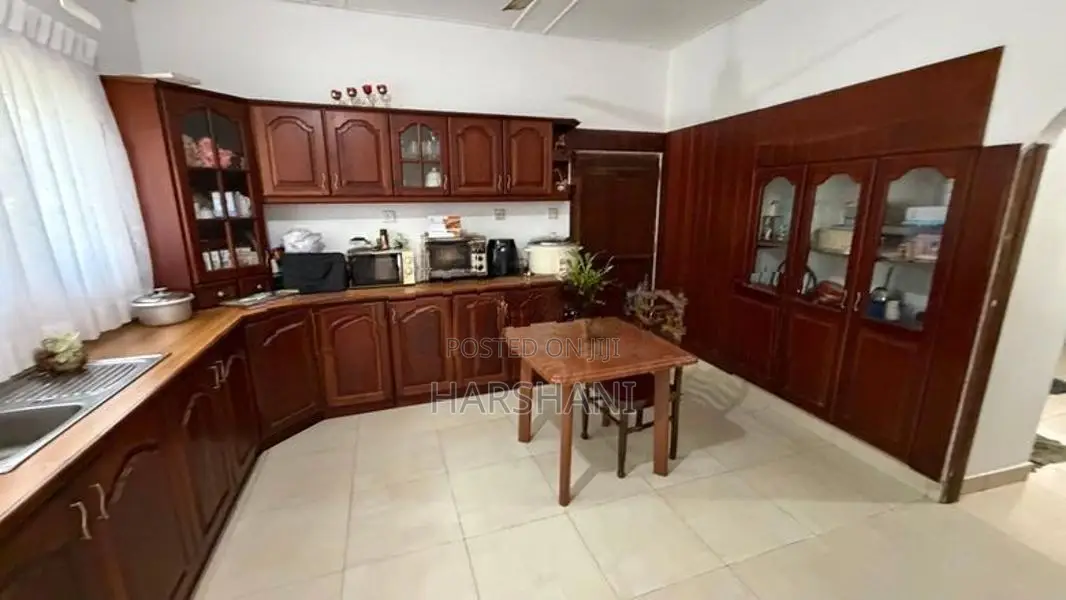 Solar Powered Spacious 3 Story House Close to Kohuwala, & Nugegoda
