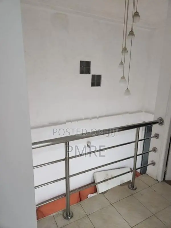 Building for sale in Kirulapone