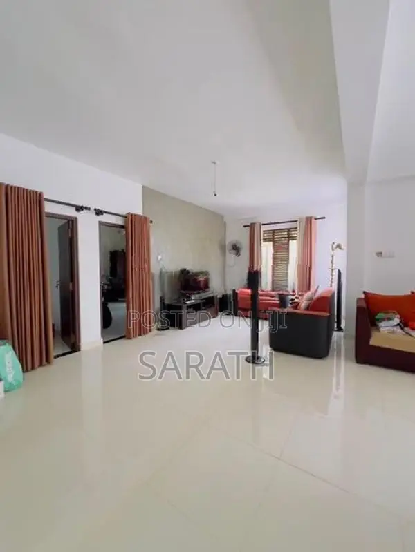 Well Maintained Upstairs House Sale Malabe