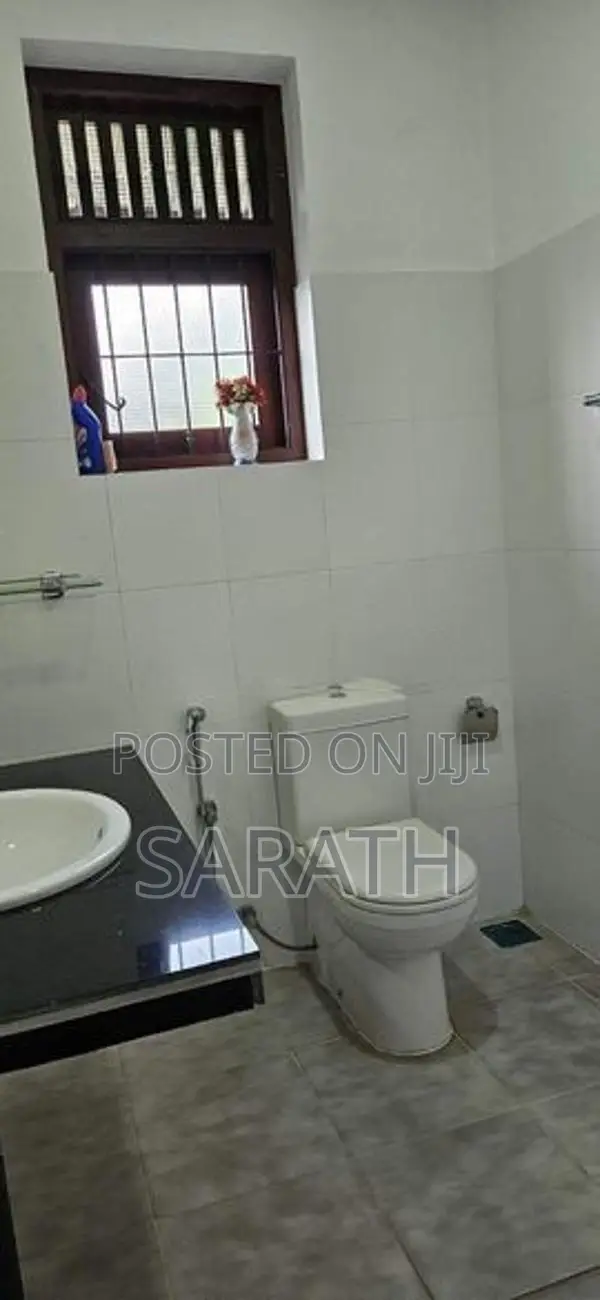 Two Storied Use House Sale Athurugiriya