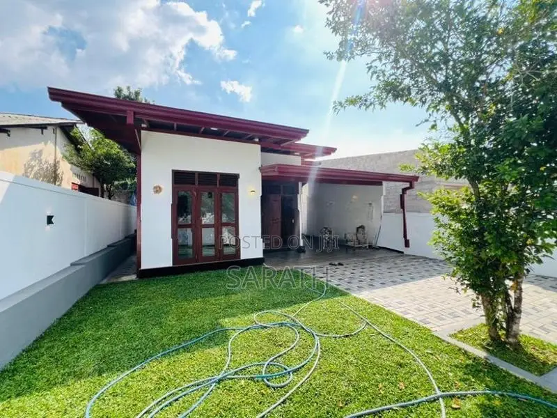 Modern Brand New House For Sale Athurugiriya