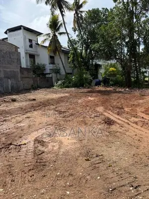 Rattanapitiya Andiris Mawatha 10 perches Two Blocks For Sale