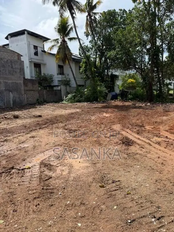 Rattanapitiya Andiris Mawatha 10 perches Two Blocks For Sale