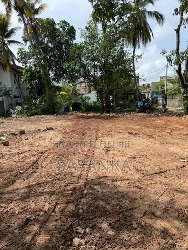 Rattanapitiya Andiris Mawatha 10 perches Two Blocks For Sale
