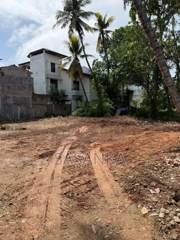 Rattanapitiya Andiris Mawatha 10 perches Two Blocks For Sale