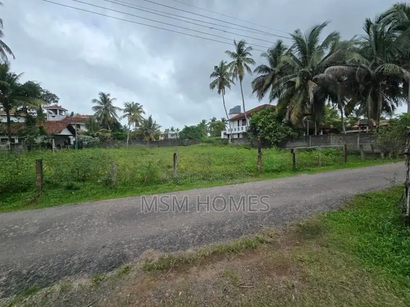 ඉතාමත් වටිනා පර් 40ක ඉඩම විකිණිමට තිඹිරිගස්කටුවම මීගමුව