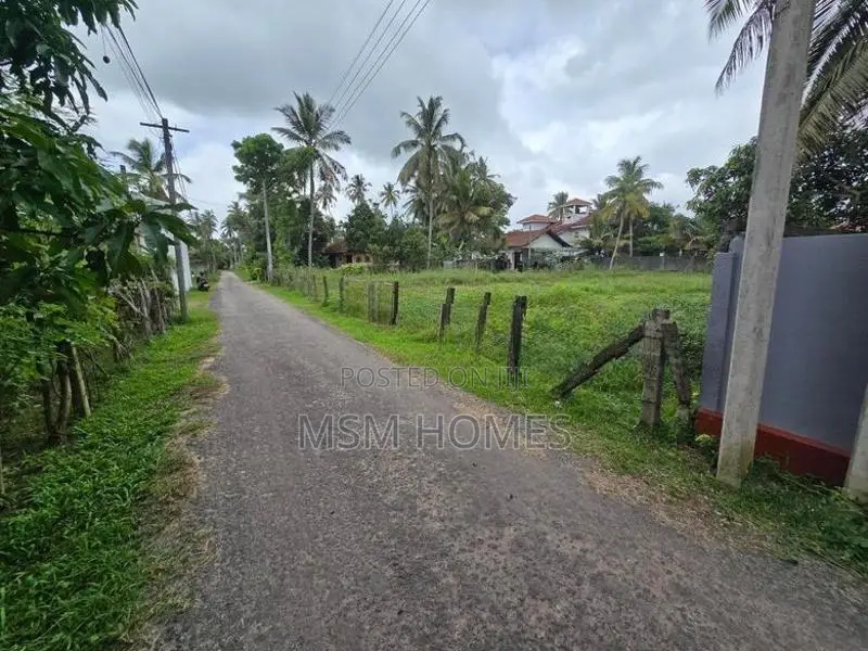 ඉතාමත් වටිනා පර් 40ක ඉඩම විකිණිමට තිඹිරිගස්කටුවම මීගමුව