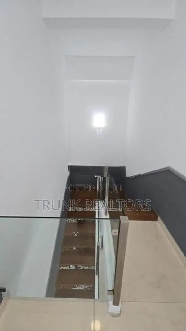 Park Heights 04BR Duplex Apartment For Rent (NK11302) Colombo 5