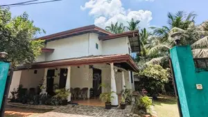කඩුවෙල දෙමහල් අංගසම්පූර්ණ නිවසක්