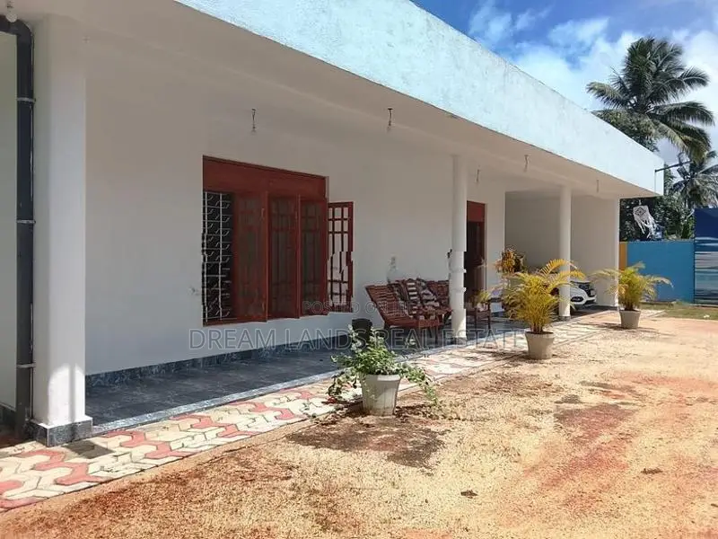3BED HOUSE FOR SALE IN UDUPILA WITH FURNITURE (SP1220)