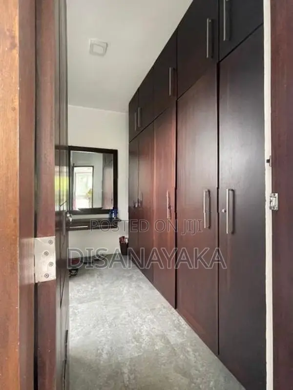 Super Luxury House for Sale in Rajagiriya Kalapaluwawa
