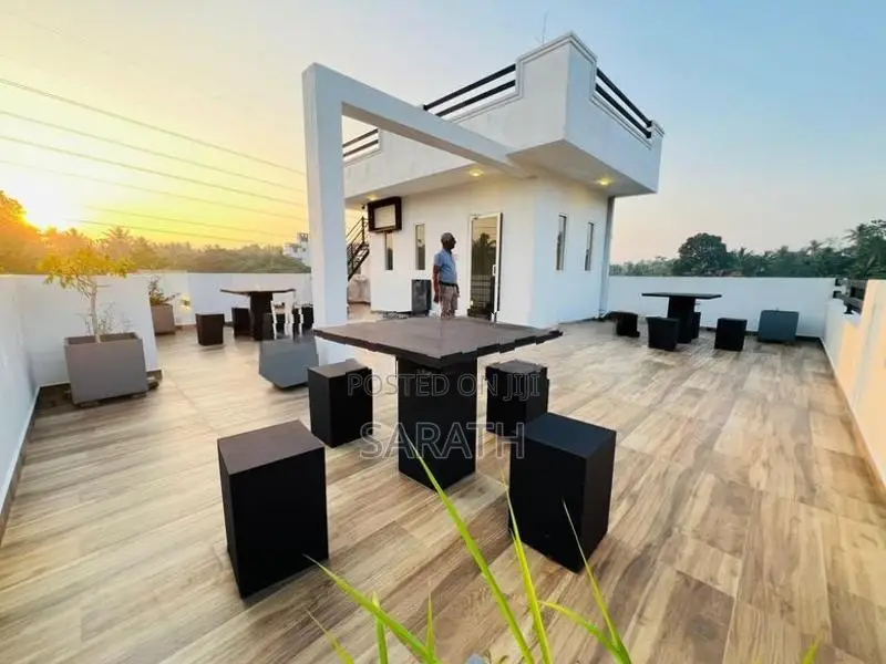 4 Bed with Brand New Luxury House In Athurugiriya