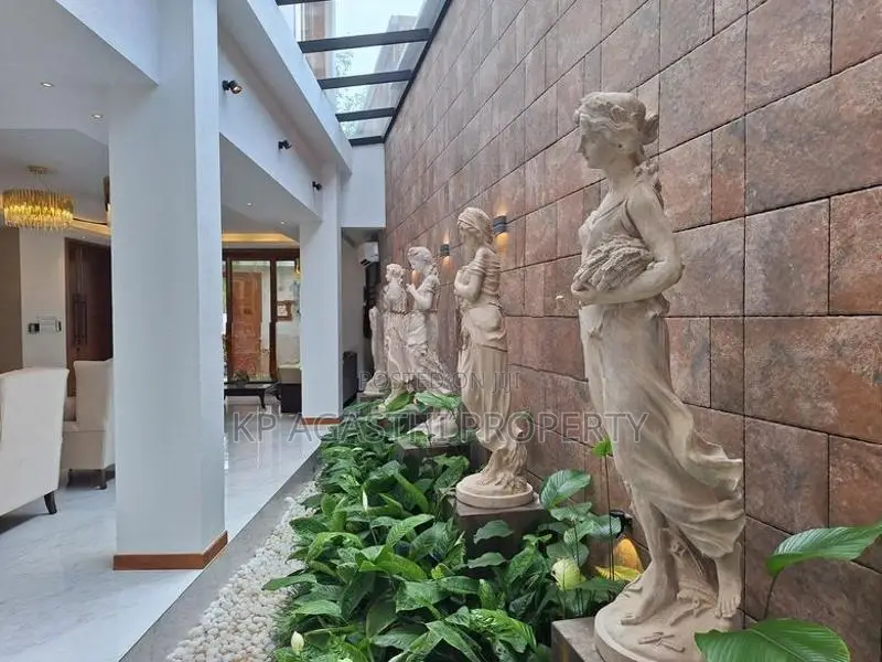 architecture desing super luxury house for sale in battaramulla