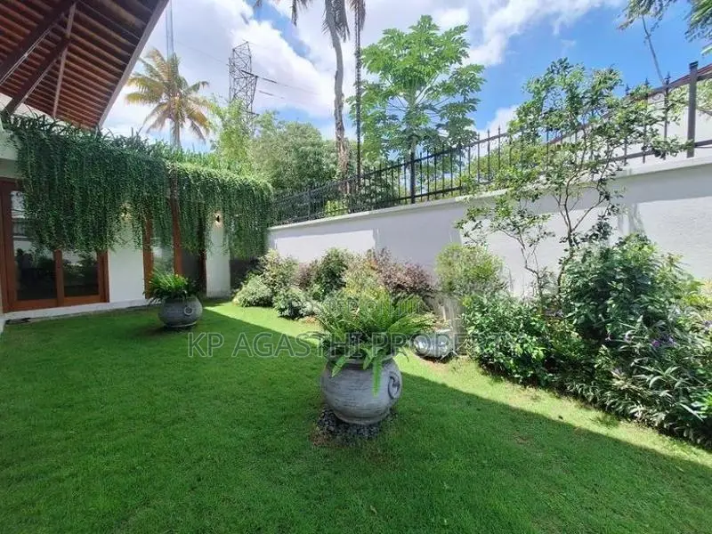 architecture desing super luxury house for sale in battaramulla