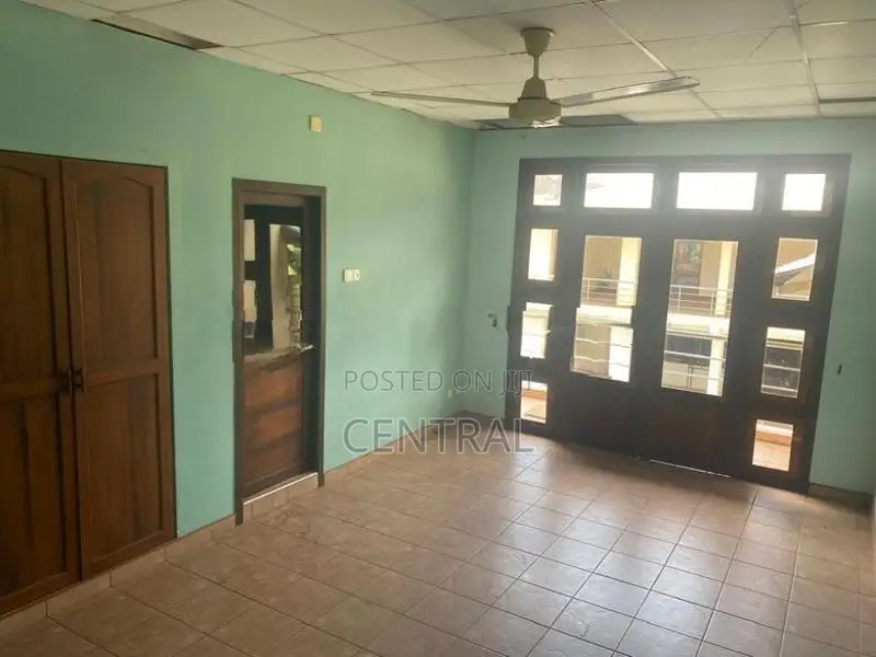 Prime Commercial Property for Sale – Wennappuwa Main Road (C7-10100)