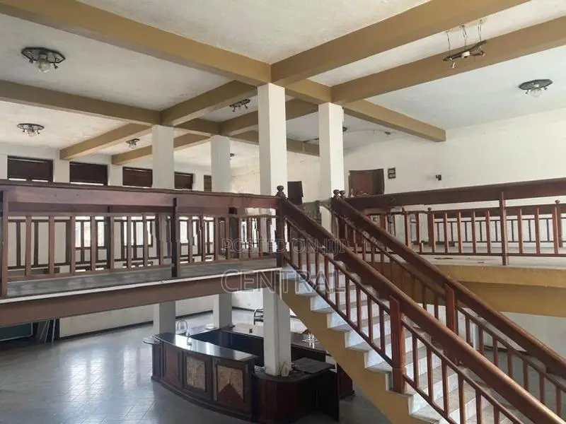 Prime Commercial Property for Sale – Wennappuwa Main Road (C7-10100)