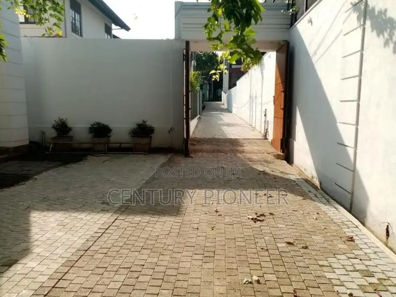 6 Bedroom Luxury Waterfront Villa Sale Nawala