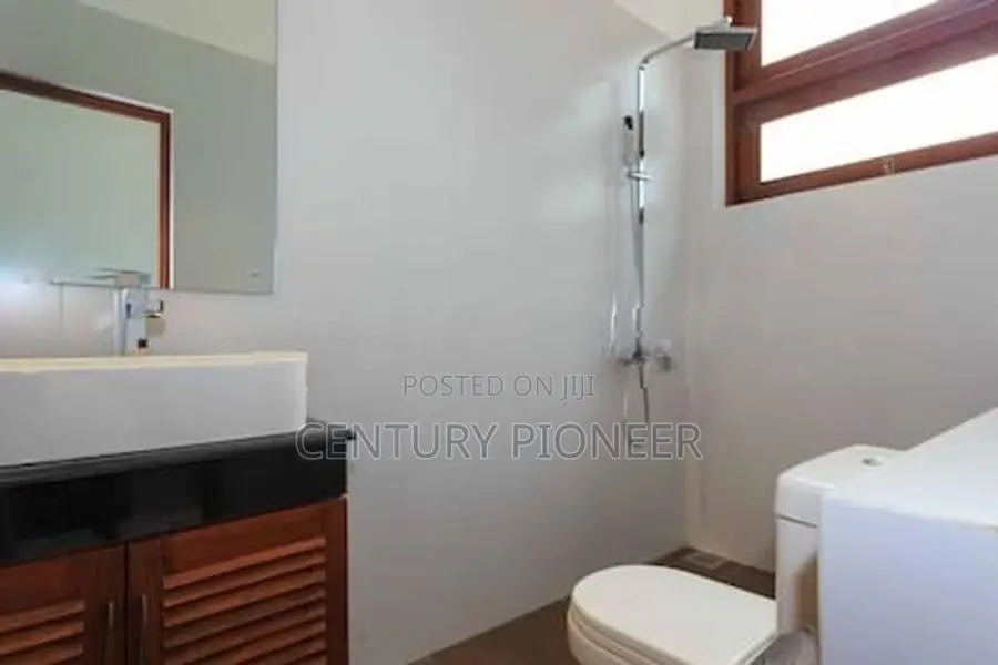 6 Bedroom Luxury Waterfront Villa Rent Nawala