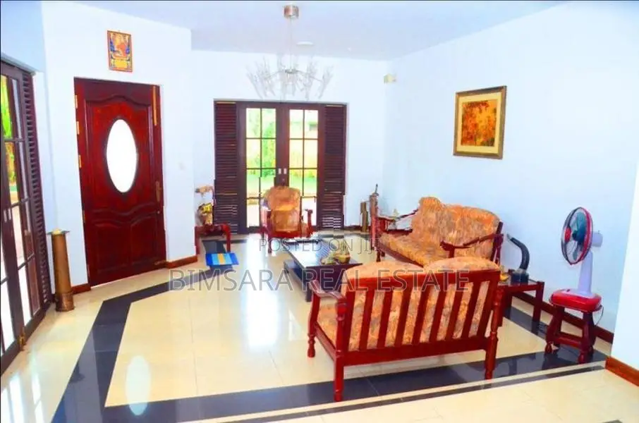 5BR Modern House for Sale in Asgiriya, Gampaha | SH10755