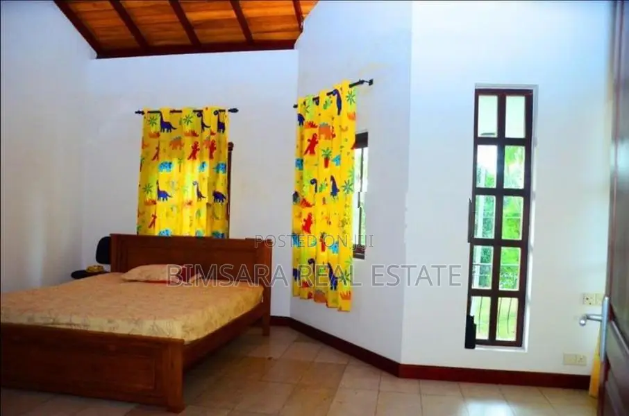 5BR Modern House for Sale in Asgiriya, Gampaha | SH10755