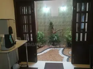 Spacious 5-Bedroom Two-Story Home on New Kandy Road, Kaduwela | SH1536