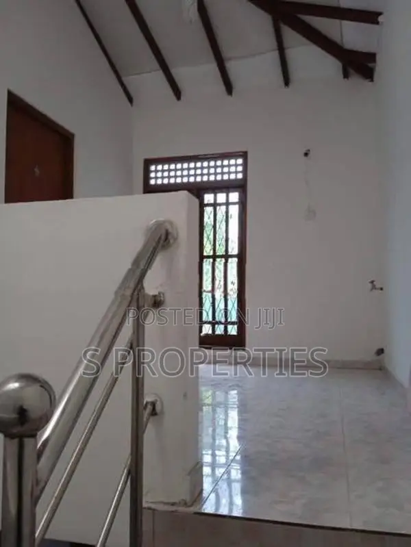 House for sale in Kolonnawa