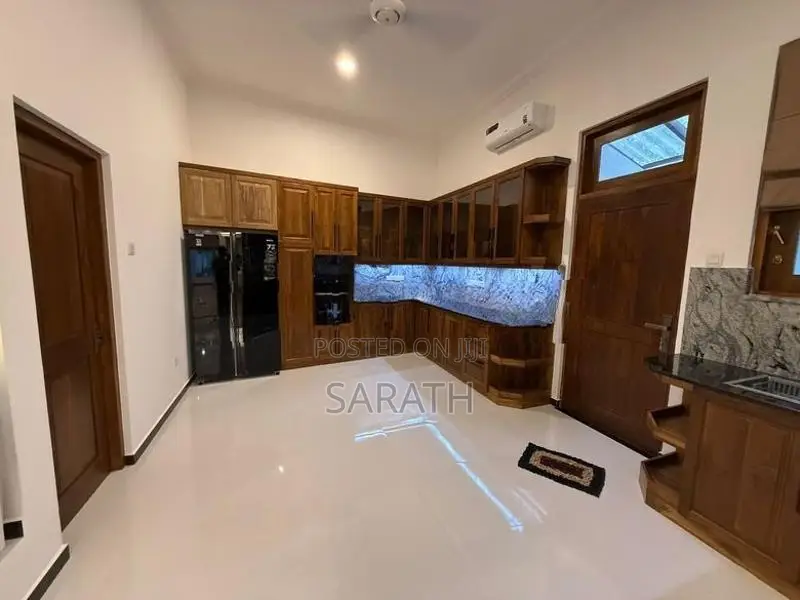 Fully A/ C Super Luxury House For Sale Battaramulla