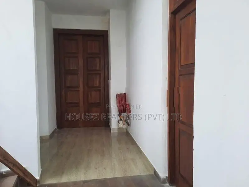 3000 Sq.Ft Luxury Apartment for Sale Battaramulla