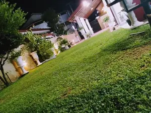 12 Room Hotel for sale in Eththukala, Negombo.Gampaha.