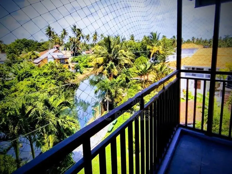 12 Room Hotel for sale in Eththukala, Negombo.Gampaha.