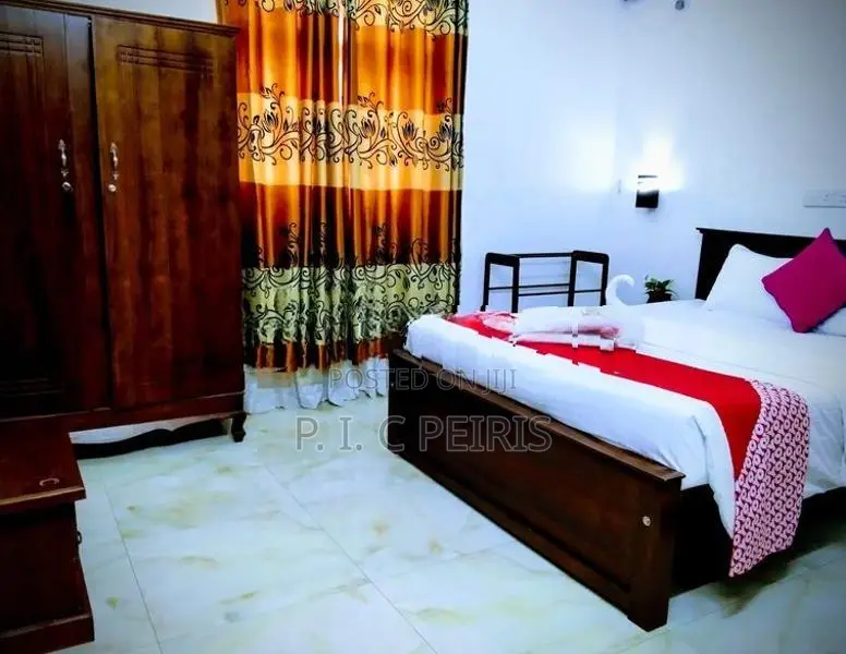 12 Room Hotel for sale in Eththukala, Negombo.Gampaha.