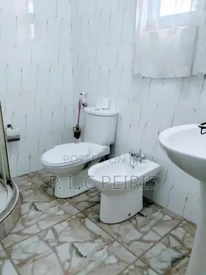 12 Room Hotel for sale in Eththukala, Negombo.Gampaha.